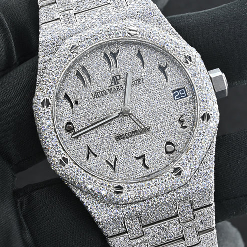 Fully moissanite Diamond Studded Men's Wrist Watch With Customized Pattern