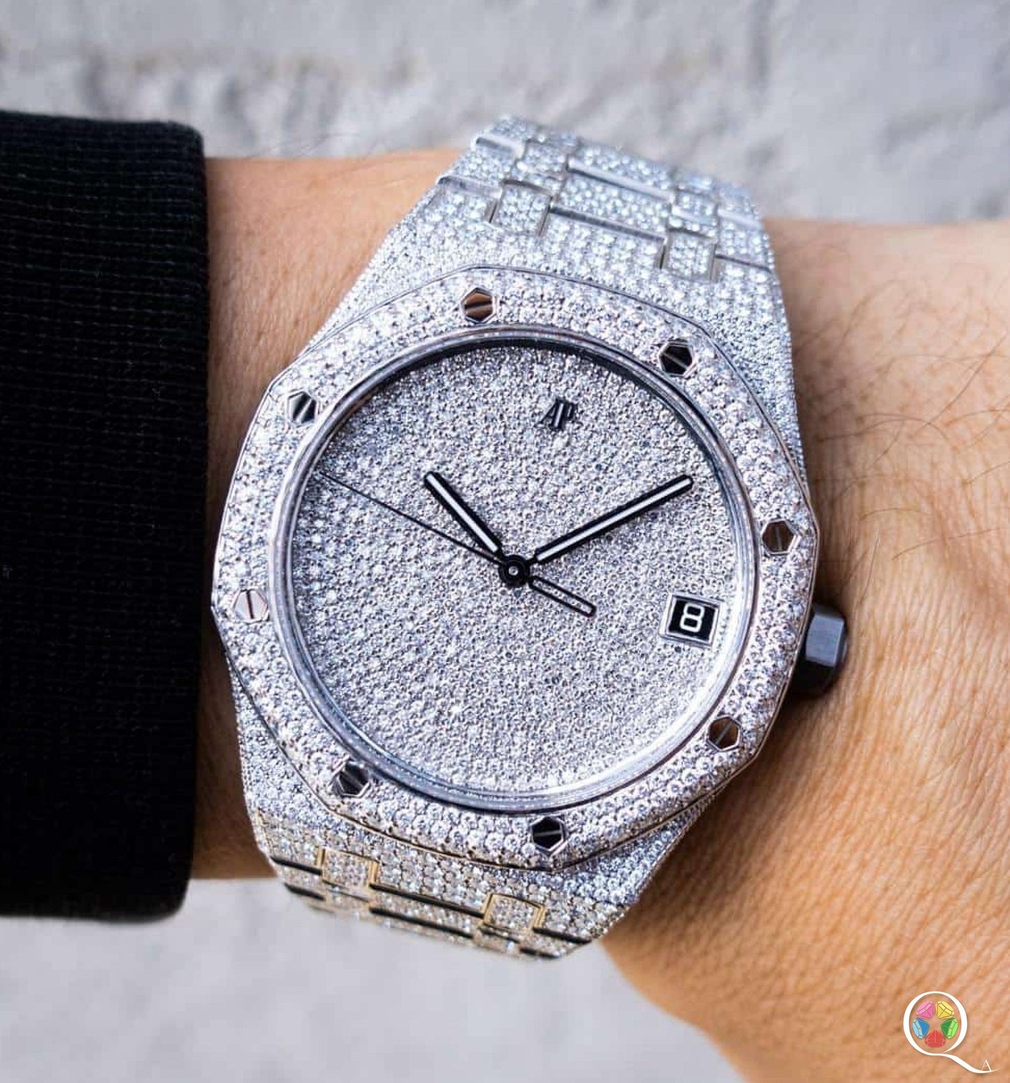 Fully moissanite Diamond Studded Men's Wrist Watch With Customized Pattern