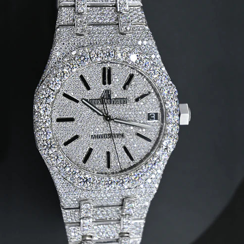 Fully moissanite Diamond Studded Men's Wrist Watch With Customized Pattern